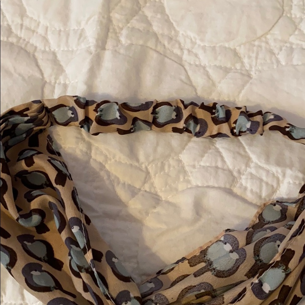 Bird Patterned Headband - Picture 3 of 4